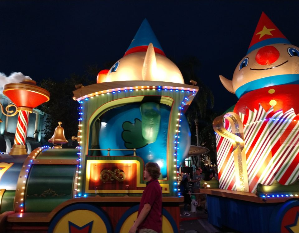 Universal Studios Christmas Holiday Parade